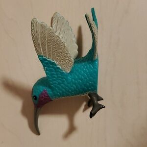 Archie McPhee Finger Hummingbird Chipper